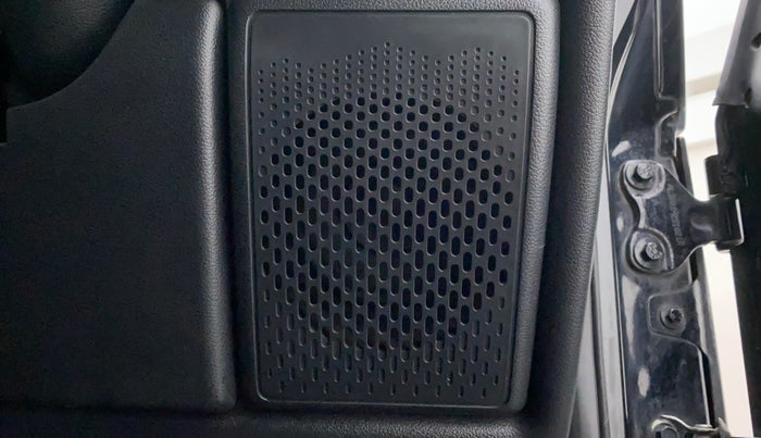 2021 Mahindra Thar LX PETROL HT 4WD AT, Petrol, Automatic, 25,178 km, Speaker