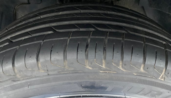 2022 Tata NEXON XM SUNROOF 1.2 RTN, Petrol, Manual, 4,446 km, Left Front Tyre Tread