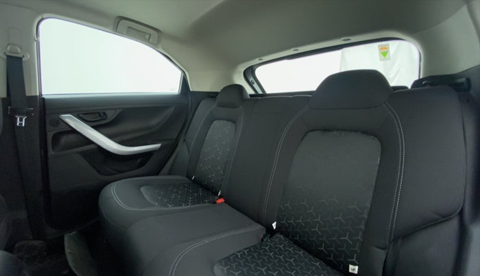 2022 Tata NEXON XM SUNROOF 1.2 RTN, Petrol, Manual, 4,446 km, Right Side Rear Door Cabin