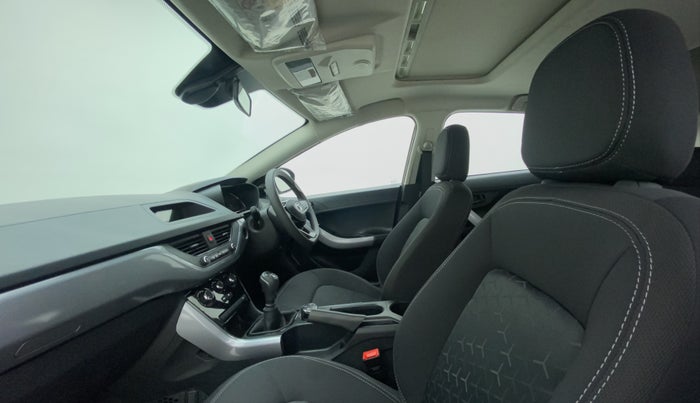 2022 Tata NEXON XM SUNROOF 1.2 RTN, Petrol, Manual, 4,446 km, Right Side Front Door Cabin
