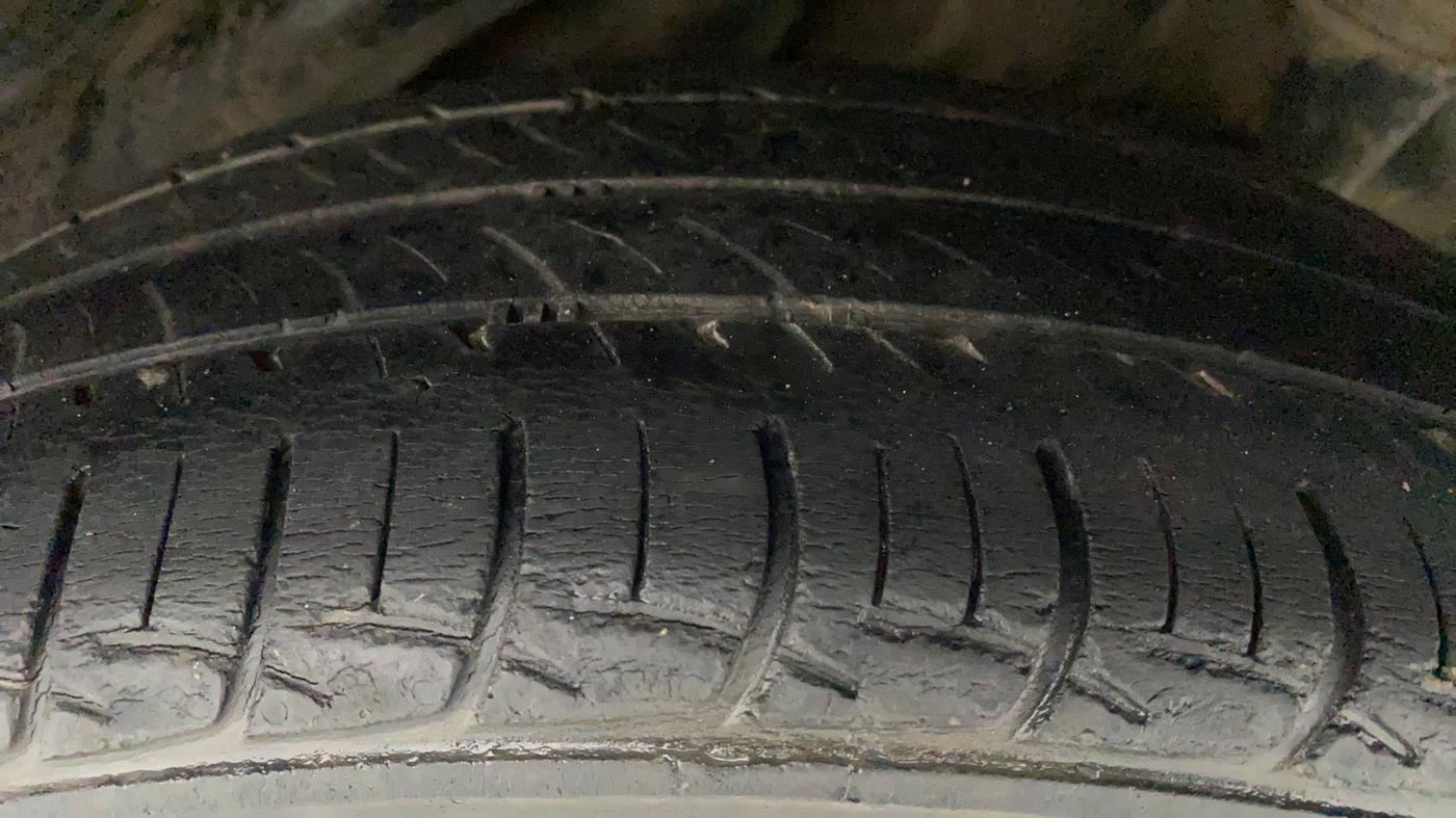 2014 Honda Amaze 1.2L I-VTEC S, Petrol, Manual, 85,672 km, Left Rear Tyre Tread