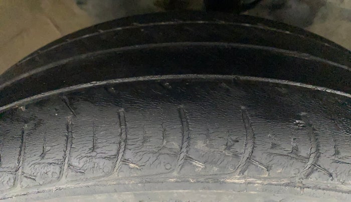 2014 Honda Amaze 1.2L I-VTEC S, Petrol, Manual, 85,672 km, Right Front Tyre Tread