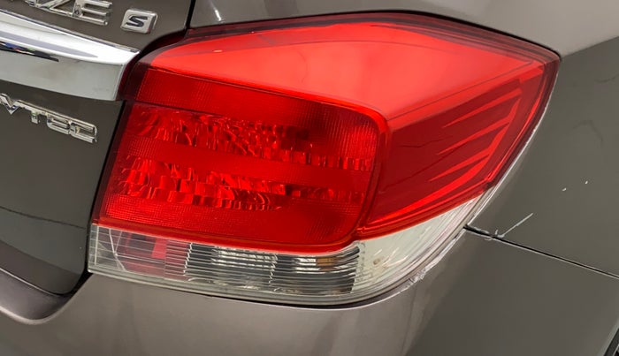 2014 Honda Amaze 1.2L I-VTEC S, Petrol, Manual, 85,672 km, Right tail light - Minor damage