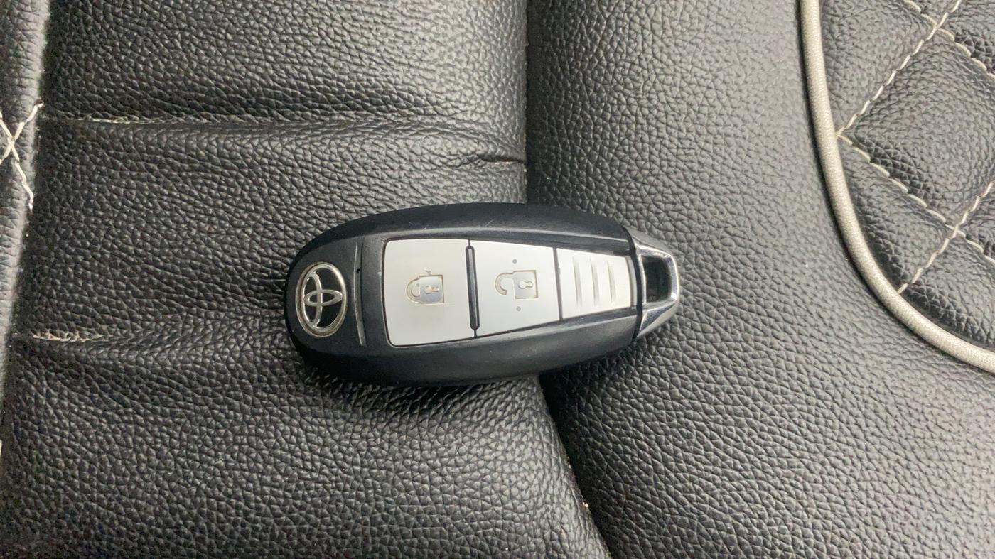 2020 Toyota URBAN CRUISER HIGH GRADE MT, Petrol, Manual, 44,175 km, Key Close Up