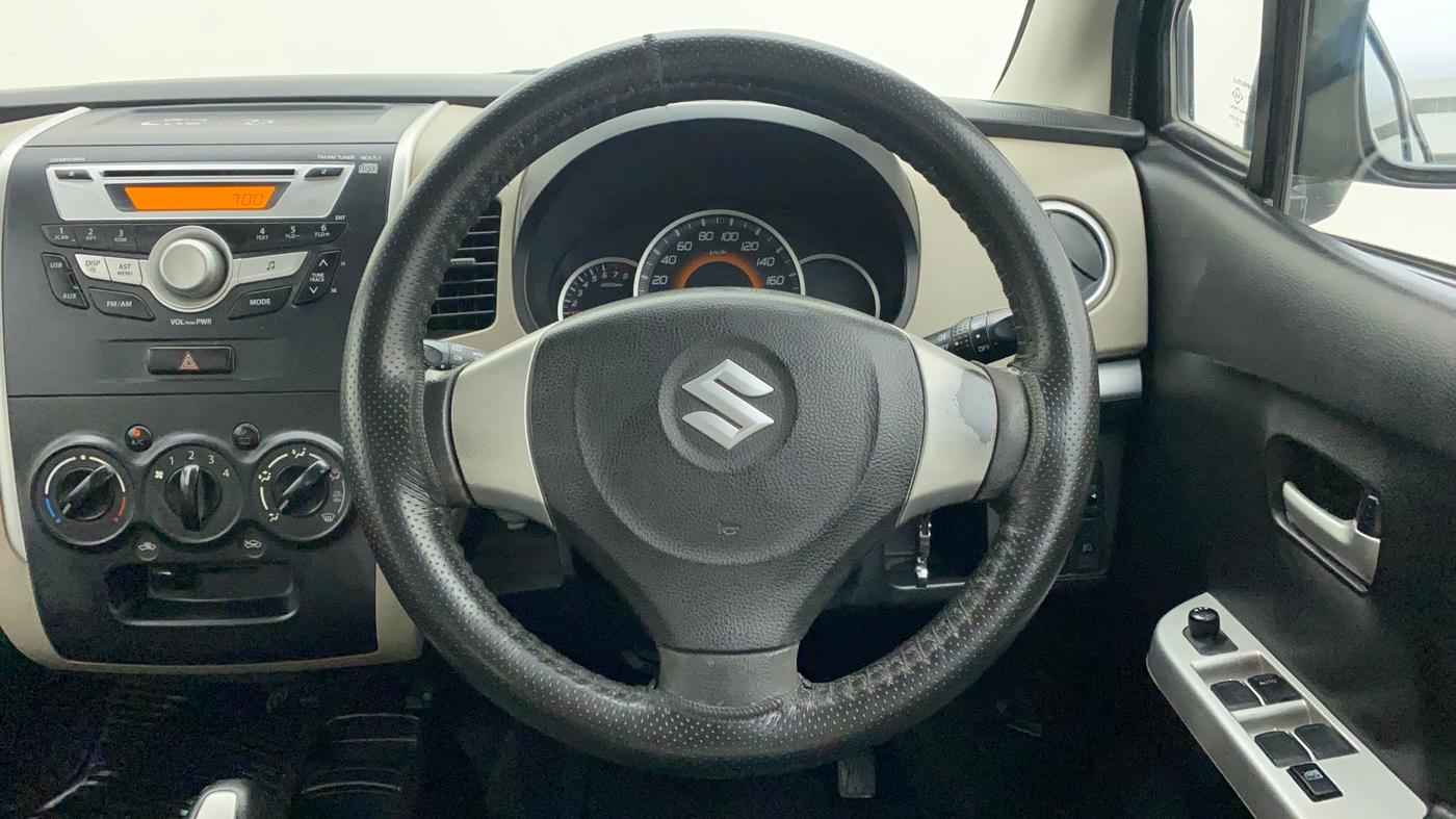 2015 Maruti Wagon R 1.0 VXI AMT, Petrol, Automatic, 54,332 km, Steering Wheel Close Up