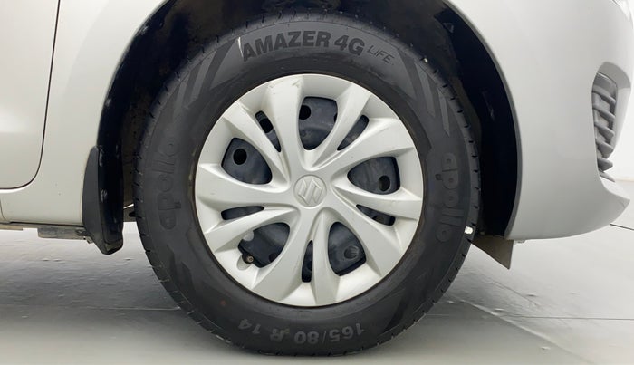 2018 Maruti Swift VXI AMT D, Petrol, Automatic, 57,276 km, Right Front Wheel