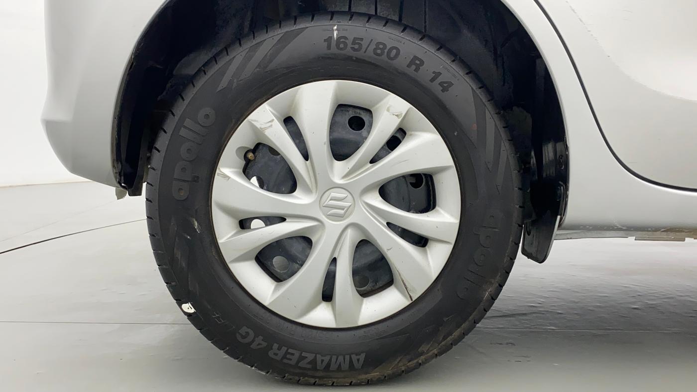 2018 Maruti Swift VXI AMT D, Petrol, Automatic, 57,276 km, Right Rear Wheel
