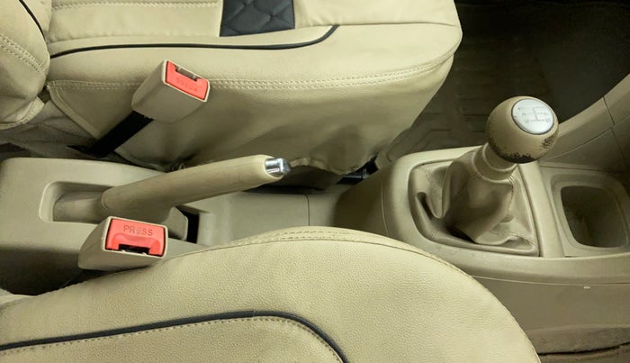 2015 Maruti Ertiga ZDI, Diesel, Manual, 55,234 km, Gear Lever