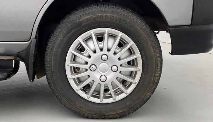 2017 Maruti Eeco 5 STR WITH AC PLUSHTR, Petrol, Manual, 18,722 km, Right Front Wheel
