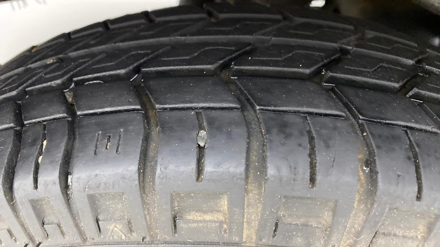 2017 Maruti Eeco 5 STR WITH AC PLUSHTR, Petrol, Manual, 18,722 km, Right Rear Tyre Tread