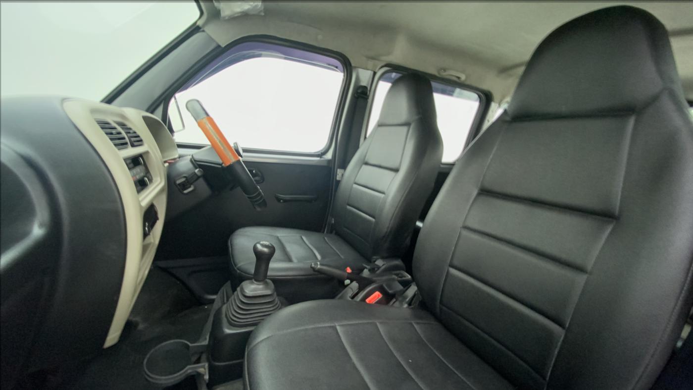 2017 Maruti Eeco 5 STR WITH AC PLUSHTR, Petrol, Manual, 18,722 km, Right Side Front Door Cabin