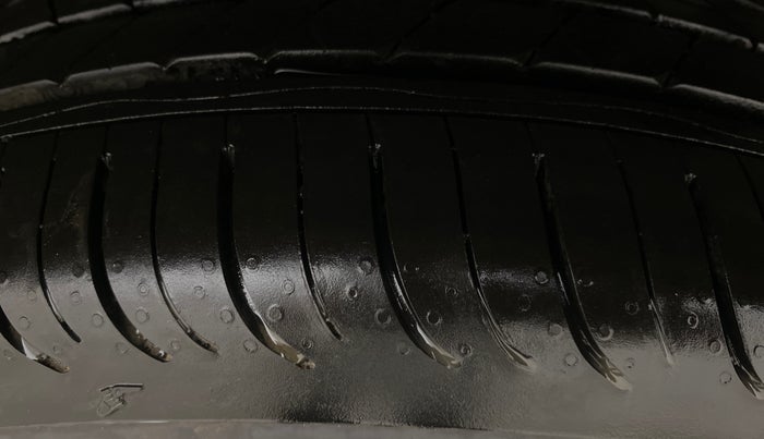 2025 KIA SYROS HTX Plus (O) 1.0 Turbo 7DCT, Petrol, Automatic, 3,947 km, Left Rear Tyre Tread