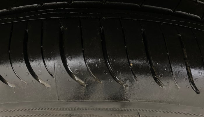 2025 KIA SYROS HTX Plus (O) 1.0 Turbo 7DCT, Petrol, Automatic, 3,947 km, Right Rear Tyre Tread