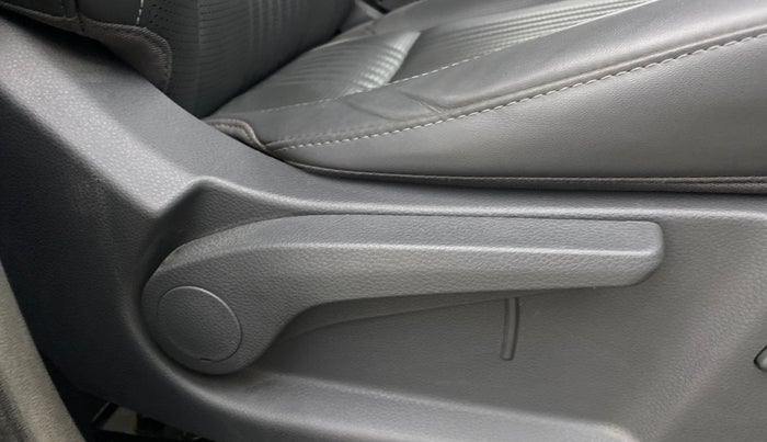 2025 KIA SYROS HTX Plus (O) 1.0 Turbo 7DCT, Petrol, Automatic, 3,947 km, Driver Side Adjustment Panel