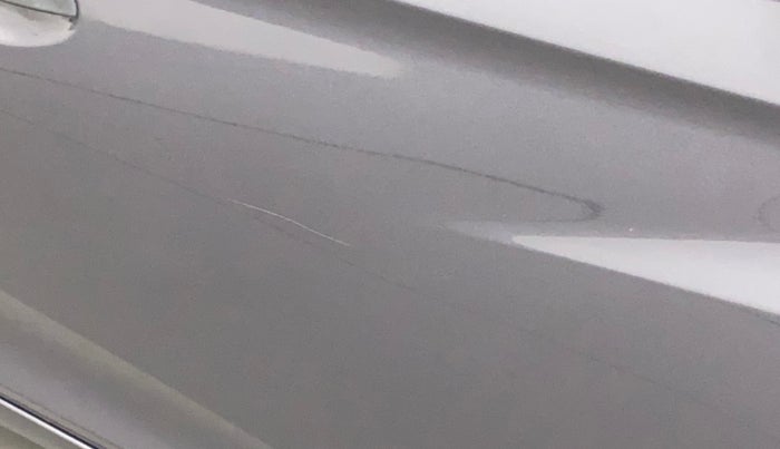 2016 Hyundai Eon ERA PLUS (O), Petrol, Manual, 50,419 km, Driver-side door - Minor scratches