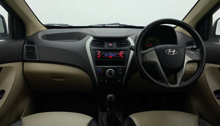 2016 Hyundai Eon ERA PLUS (O), Petrol, Manual, 50,419 km, Dashboard