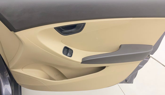 2016 Hyundai Eon ERA PLUS (O), Petrol, Manual, 50,419 km, Driver Side Door Panels Control