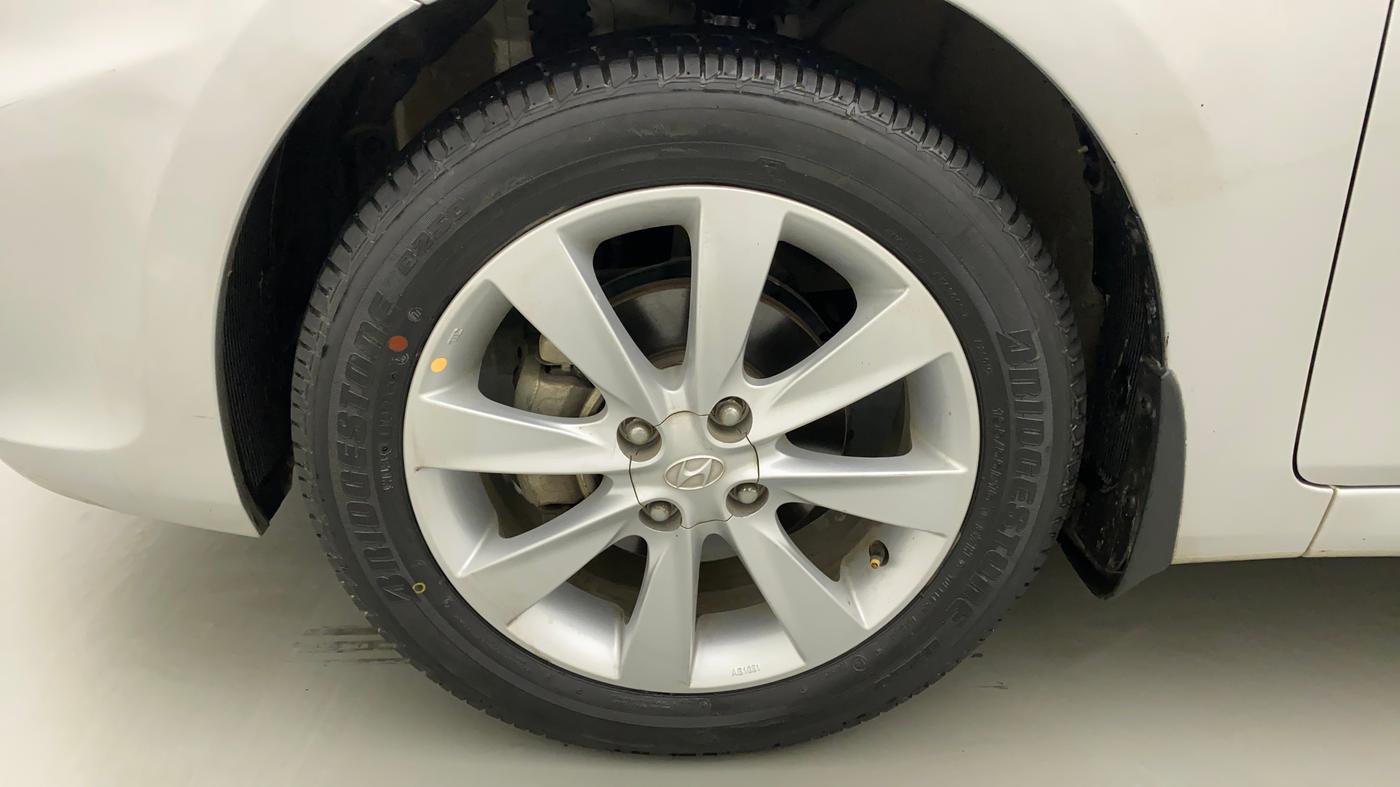 2013 Hyundai Verna FLUIDIC 1.6 VTVT SX, Petrol, Manual, 37,506 km, Left Front Wheel