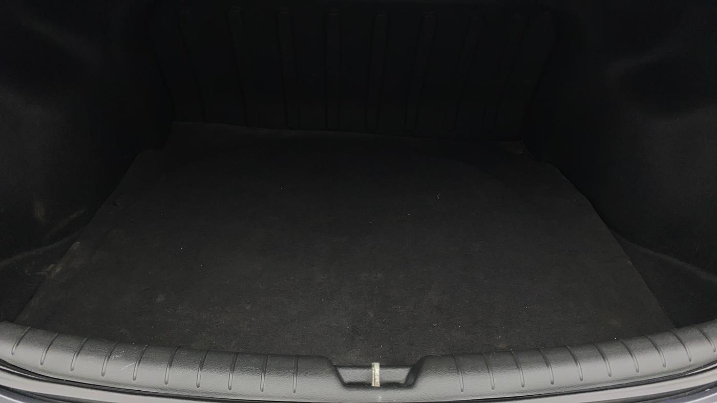2017 Hyundai Verna 1.6 VTVT SX O, Petrol, Manual, 40,775 km, Boot Inside