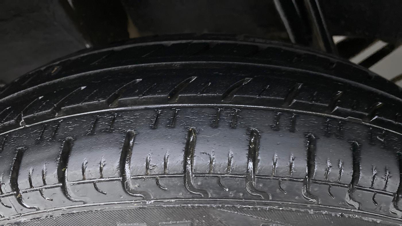 2018 Datsun Redi Go 1.0 T(O) AT, Petrol, Automatic, 32,215 km, Right Rear Tyre Tread