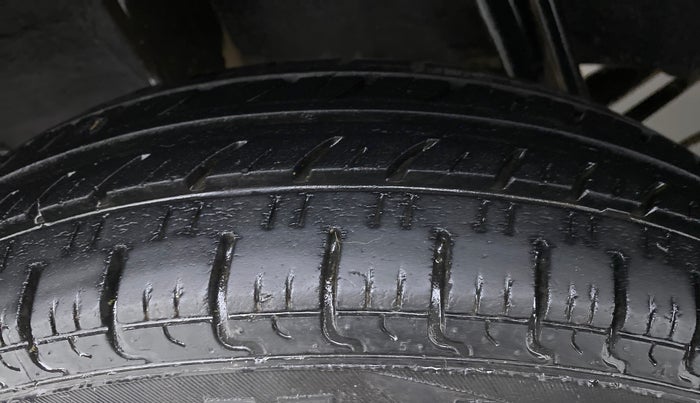 2018 Datsun Redi Go 1.0 T(O) AT, Petrol, Automatic, 32,215 km, Right Rear Tyre Tread