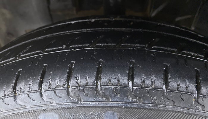 2018 Datsun Redi Go 1.0 T(O) AT, Petrol, Automatic, 32,215 km, Left Front Tyre Tread