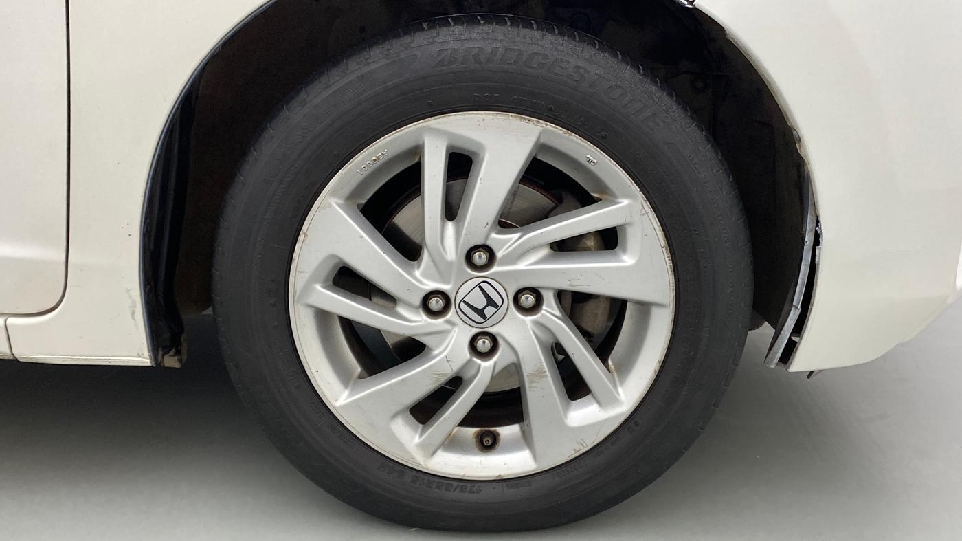 2017 Honda Jazz 1.2 V AT, Petrol, Automatic, 97,828 km, Right Front Wheel