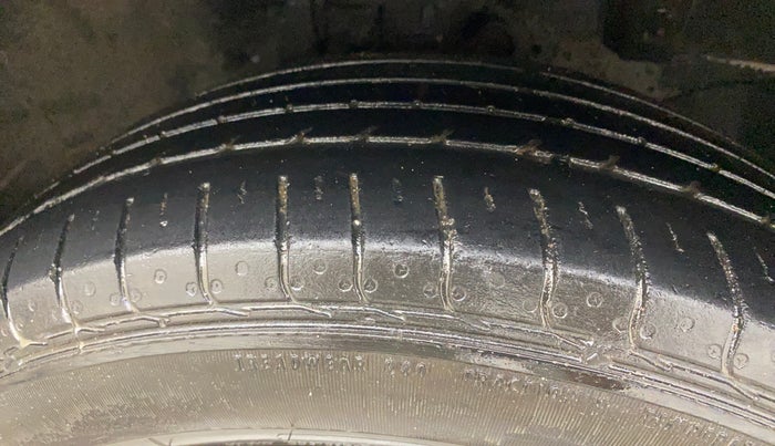 2017 Honda BR-V 1.5L I-VTEC S, Petrol, Manual, 86,021 km, Right Front Tyre Tread