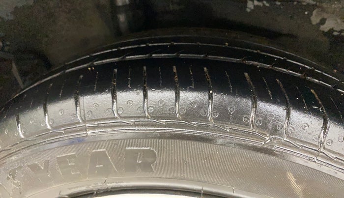 2017 Honda BR-V 1.5L I-VTEC S, Petrol, Manual, 86,021 km, Right Rear Tyre Tread