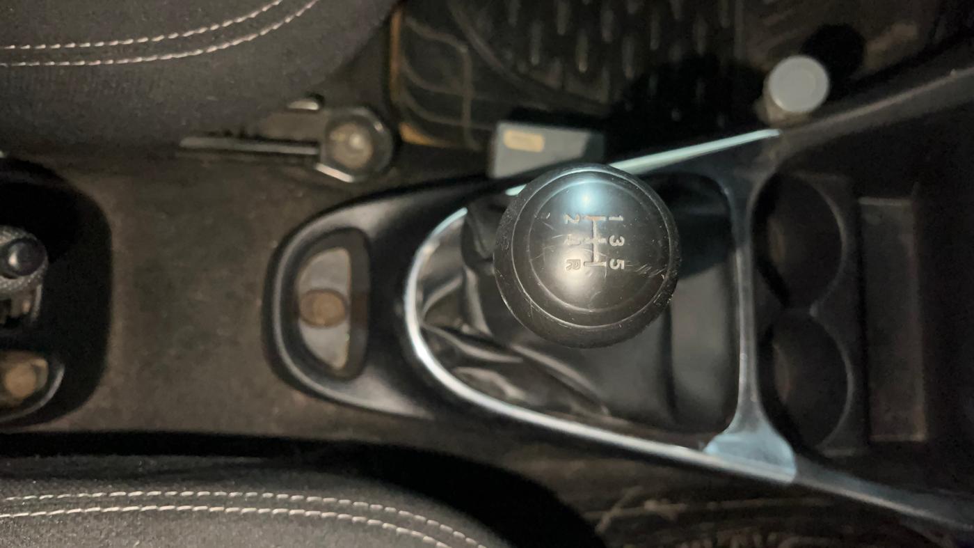 2014 Toyota Etios CROSS 1.2 G, Petrol, Manual, 63,797 km, Gear Lever