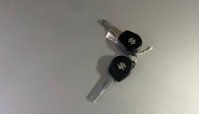 2017 Maruti Baleno DELTA PETROL 1.2, Petrol, Manual, 1,13,548 km, Key Close Up