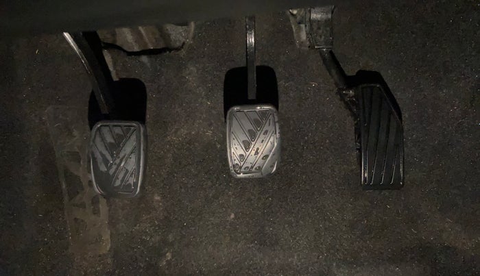 2017 Maruti Baleno DELTA PETROL 1.2, Petrol, Manual, 1,13,548 km, Pedals