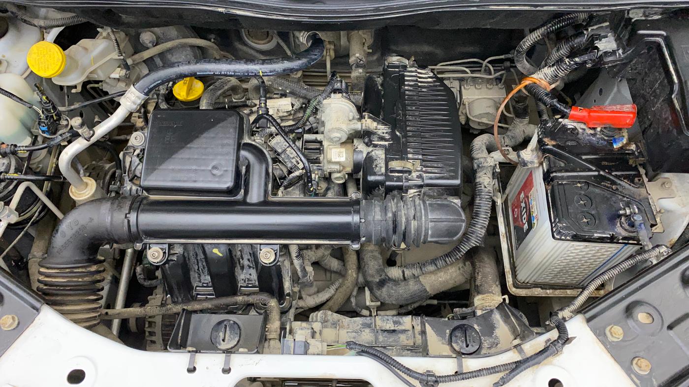 2022 Nissan MAGNITE XV MT, Petrol, Manual, 10,479 km, Engine View