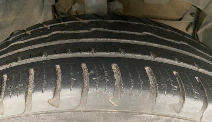 2018 Renault Duster RXS CVT, Petrol, Automatic, 45,771 km, Right Front Tyre Tread