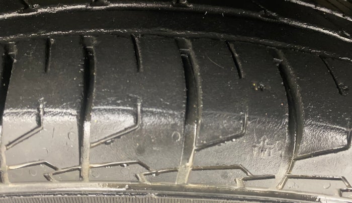 2022 KIA SELTOS X LINE 1.5 DIESEL AT, Diesel, Automatic, 1,08,437 km, Left Front Tyre Tread