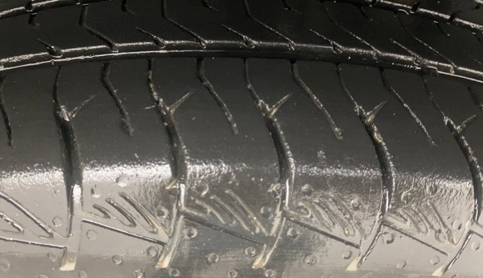 2022 KIA SELTOS X LINE 1.5 DIESEL AT, Diesel, Automatic, 1,08,437 km, Left Rear Tyre Tread