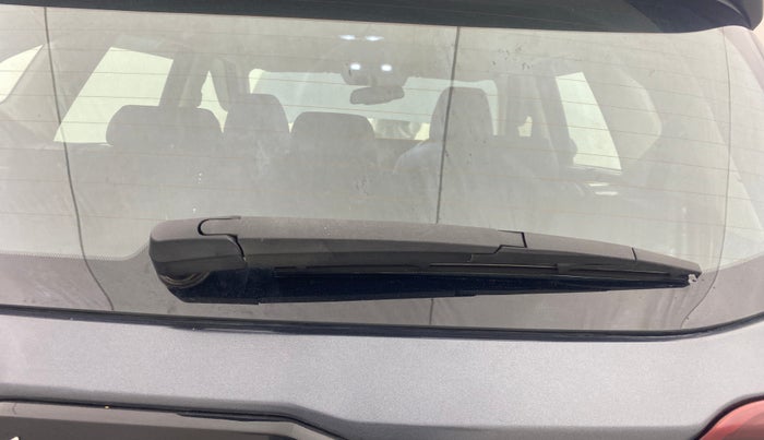 2022 KIA SELTOS X LINE 1.5 DIESEL AT, Diesel, Automatic, 1,08,437 km, Rear Wiper