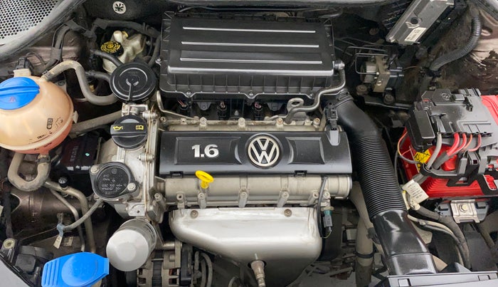 2015 Volkswagen Vento HIGHLINE 1.6 MPI, Petrol, Manual, 71,482 km, Engine View