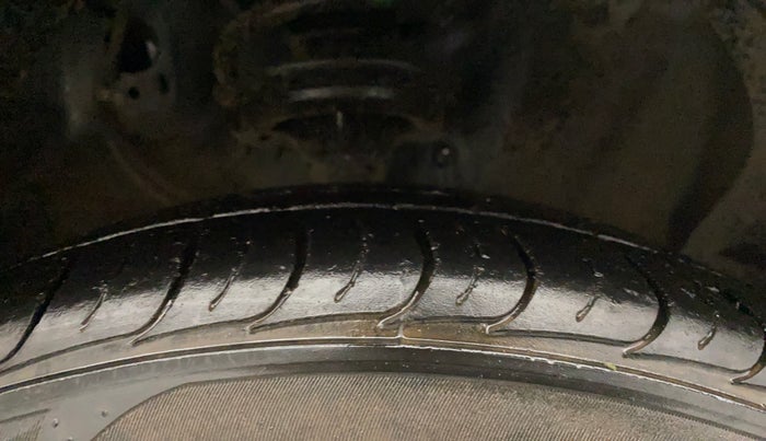 2019 Hyundai Creta SX 1.6 PETROL, Petrol, Manual, 35,487 km, Right Front Tyre Tread