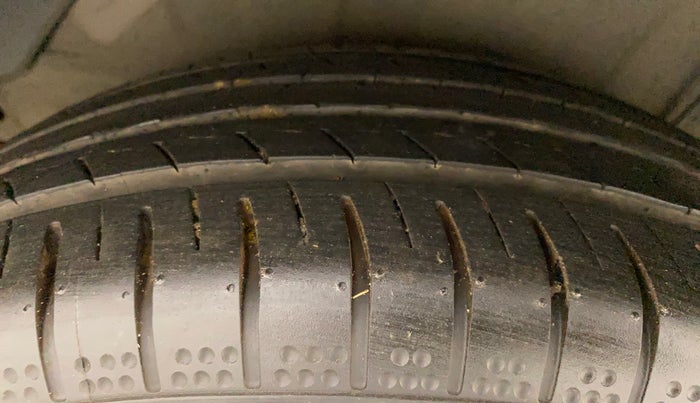 2013 Hyundai i20 ASTA 1.2, Petrol, Manual, 53,457 km, Right Rear Tyre Tread