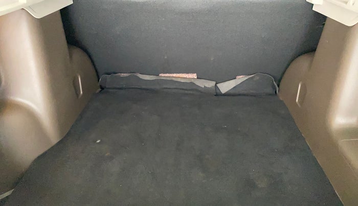 2016 Renault Duster 110 PS RXL 4X2 AMT, Diesel, Automatic, 63,493 km, Boot Inside