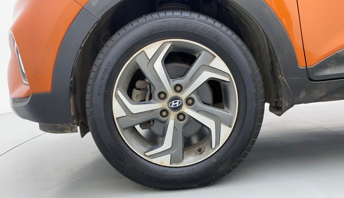 2018 Hyundai Creta SX 1.6 PETROL DUAL TONE, Petrol, Manual, 27,857 km, Left Front Wheel