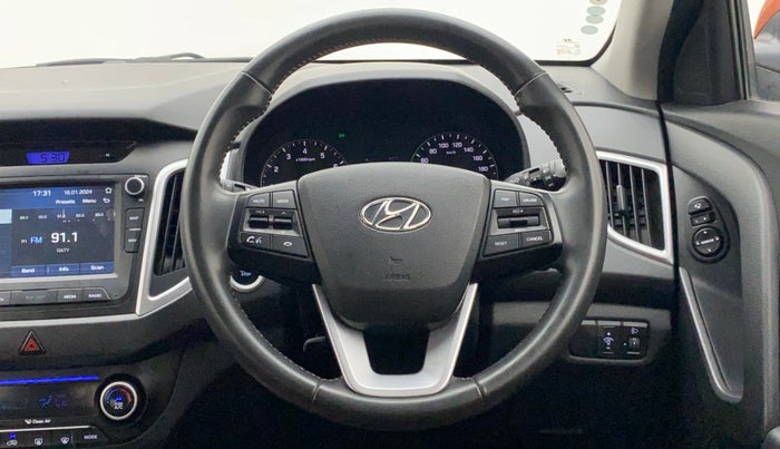 2018 Hyundai Creta SX 1.6 PETROL DUAL TONE, Petrol, Manual, 27,857 km, Steering Wheel Close Up