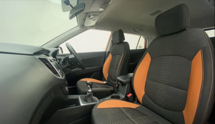 2018 Hyundai Creta SX 1.6 PETROL DUAL TONE, Petrol, Manual, 27,857 km, Right Side Front Door Cabin
