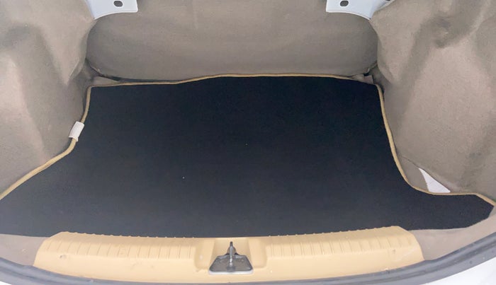 2017 Ford Figo Aspire 1.2 TITANIUM PETROL, Petrol, Manual, 34,784 km, Boot Inside View