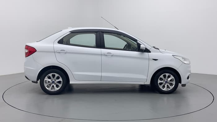 2017 Ford Figo Aspire 1.2 TITANIUM PETROL, Petrol, Manual, 34,784 km, Right Side View