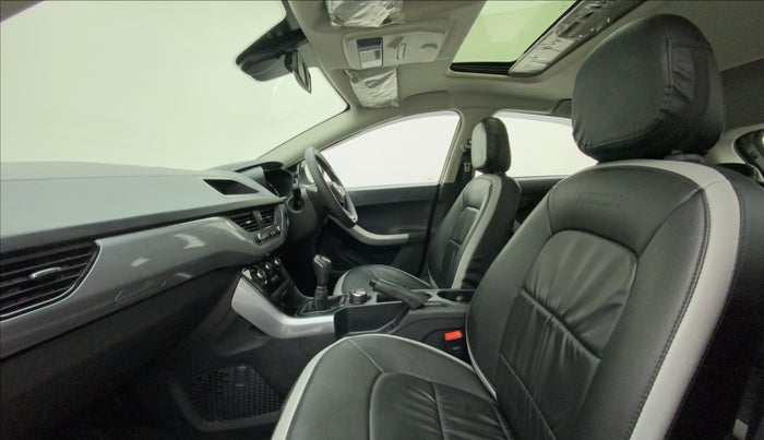 2021 Tata NEXON XM SUNROOF PETROL, Petrol, Manual, 14,800 km, Right Side Front Door Cabin