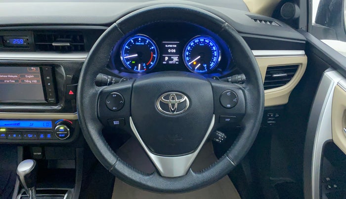 2015 Toyota Corolla Altis VL AT, Petrol, Automatic, 19,880 km, Steering Wheel Close Up