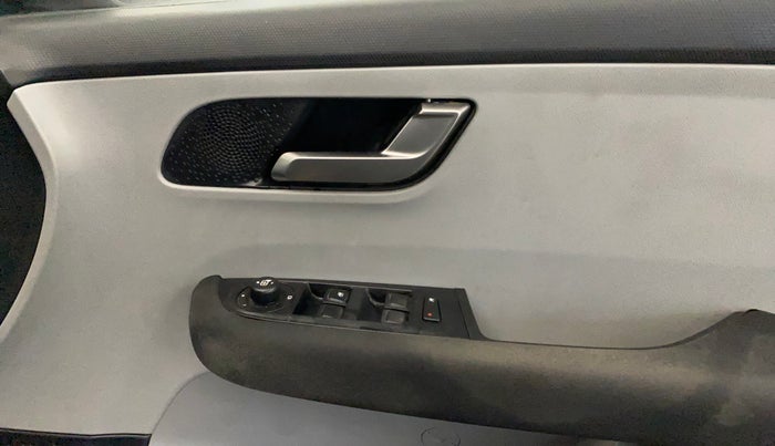 2021 Tata ALTROZ XZ PETROL, Petrol, Manual, 98,370 km, Driver Side Door Panels Control