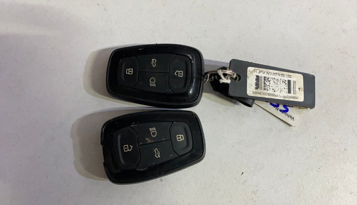 2021 Tata ALTROZ XZ PETROL, Petrol, Manual, 98,370 km, Key Close Up